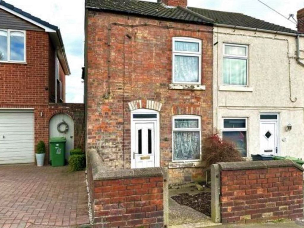 3 bed end terrace house for sale in 39 Queen Street, Waingroves, Ripley