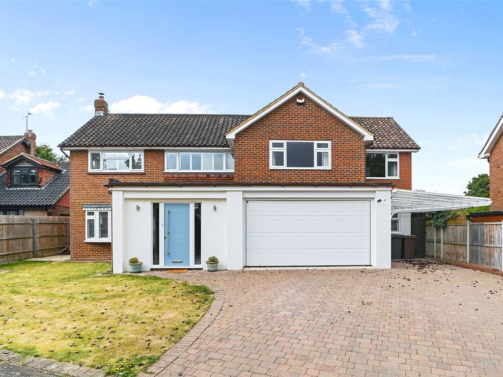 4 bed detached house for sale in Church Green, Roxwell, Chelmsford CM1