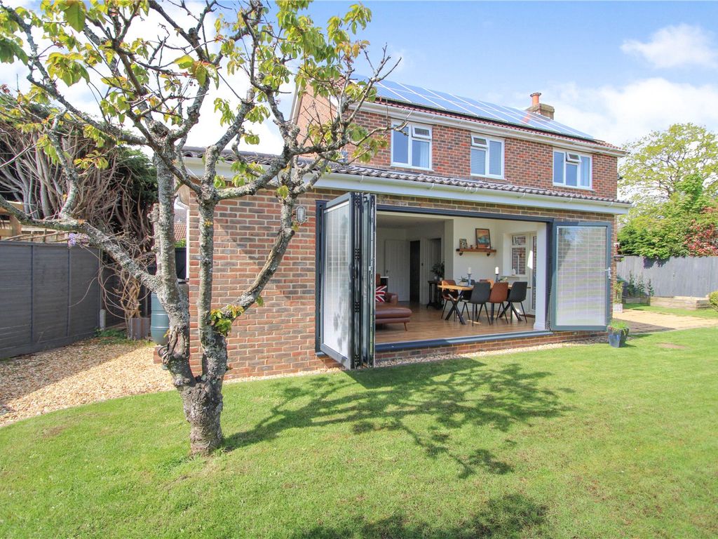 4 bed detached house for sale in Fleuret Close, Hythe, Southampton