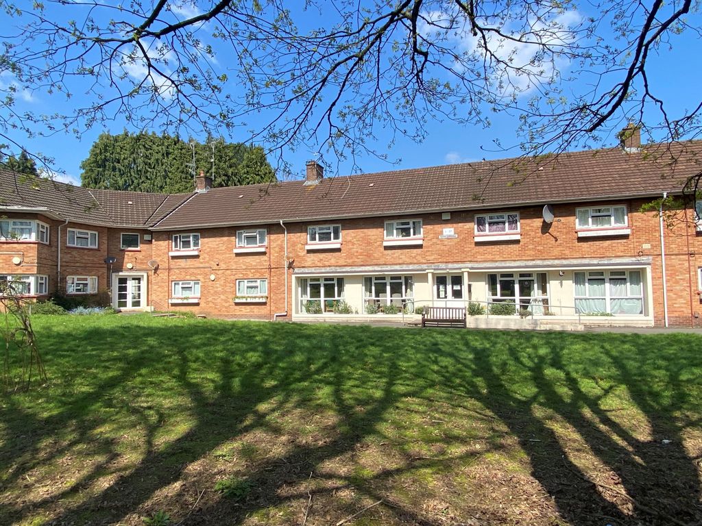 3 bed flat for sale in Oak House, Hollybush Estate, Whitchurch, Cardiff