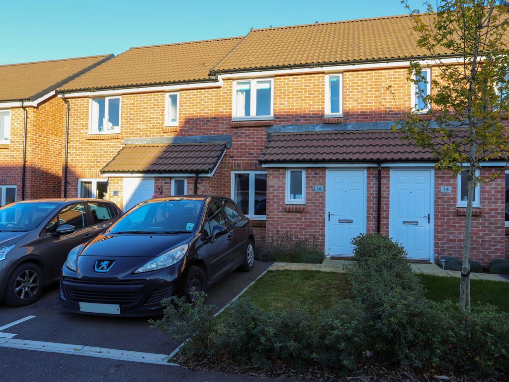 2 bed terraced house to rent in Sweet Chestnut, Cranbrook, Exeter EX5