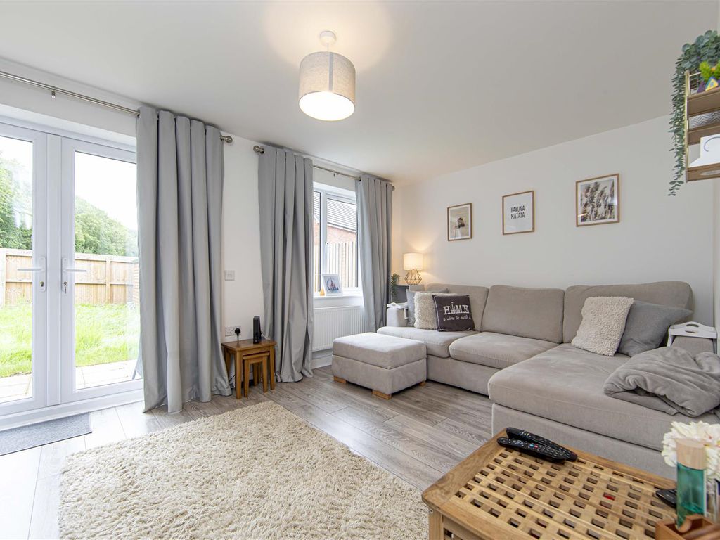 3 bed semidetached house for sale in Heron Walk, Merthyr Vale, Merthyr