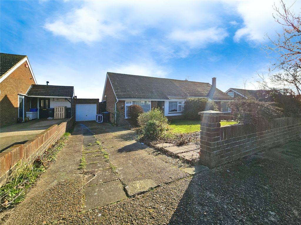 3 bed bungalow for sale in Langdale Avenue, Ramsgate, Kent CT11, £