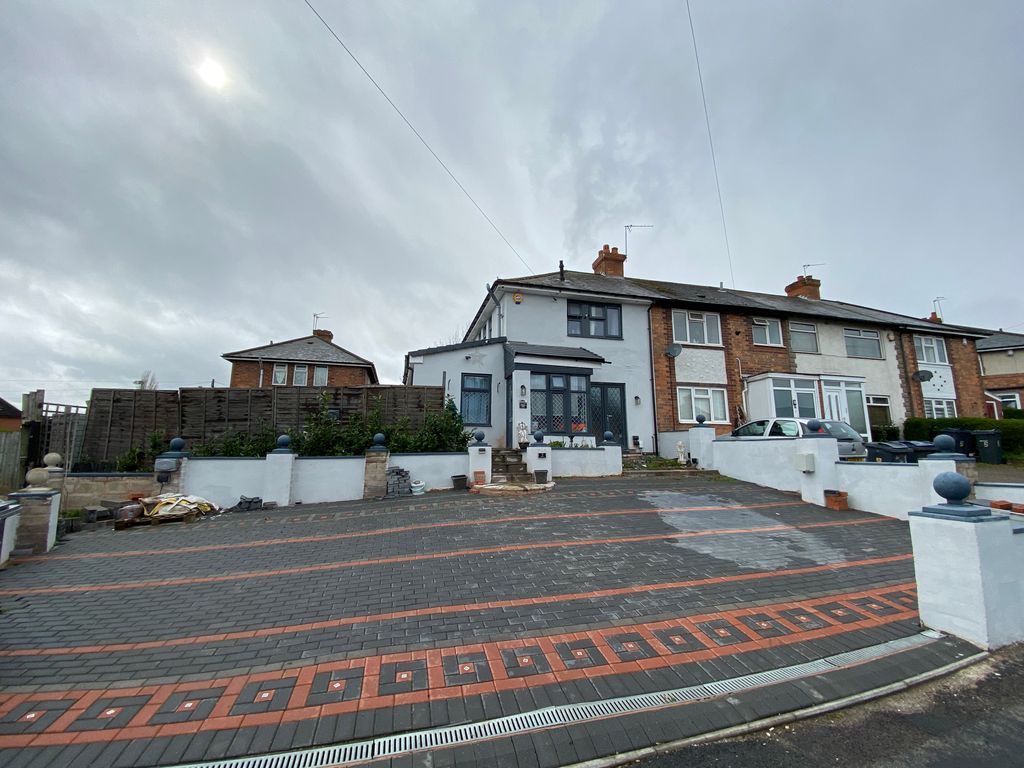 2 bed end terrace house for sale in Danby Grove, Erdington, Birmingham