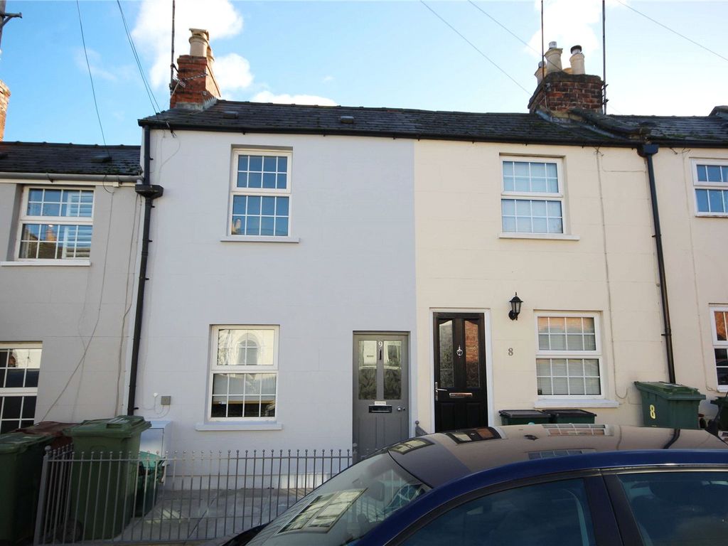 2 bed terraced house to rent in Fairfield Road, Leckhampton, Cheltenham