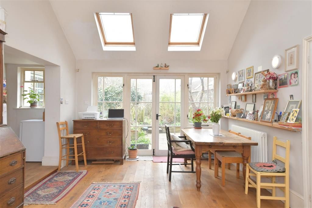 2 bed semidetached house for sale in Broyle Road, Chichester, West