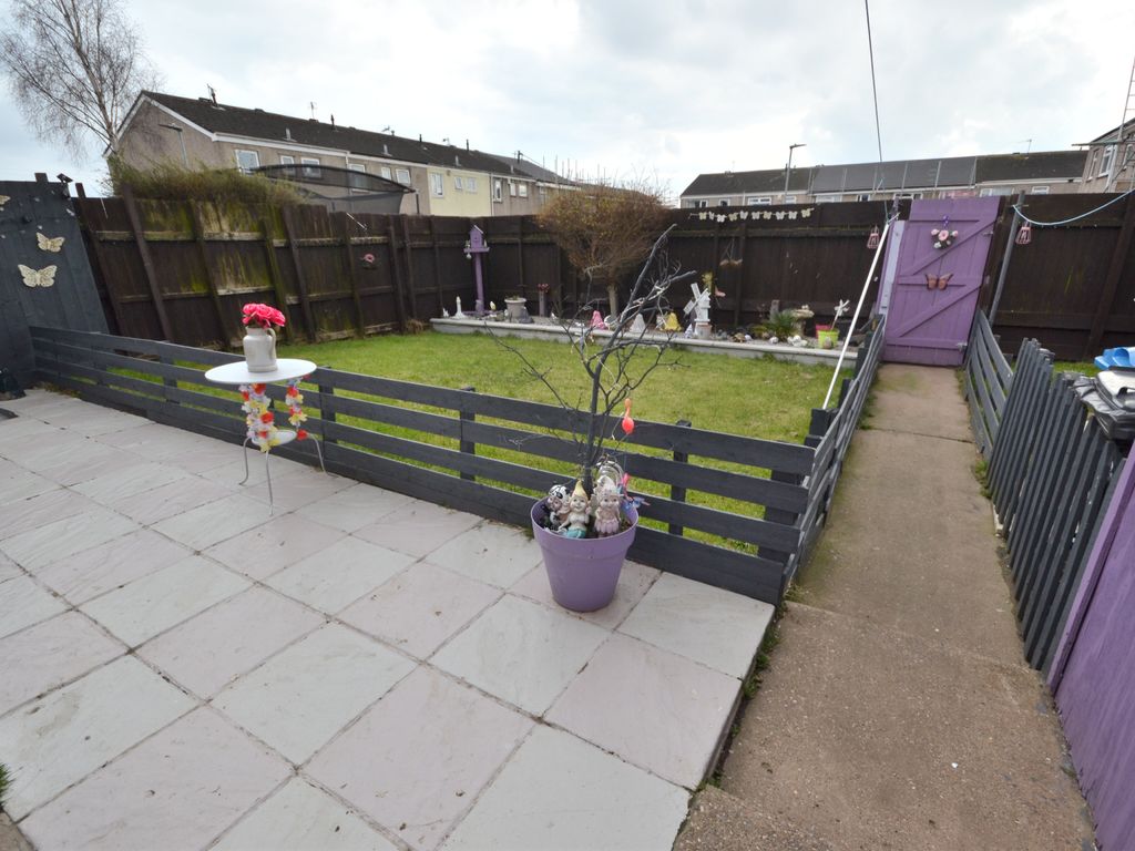 4 bed terraced house for sale in Broadstone Close, Hull HU7 Zoopla