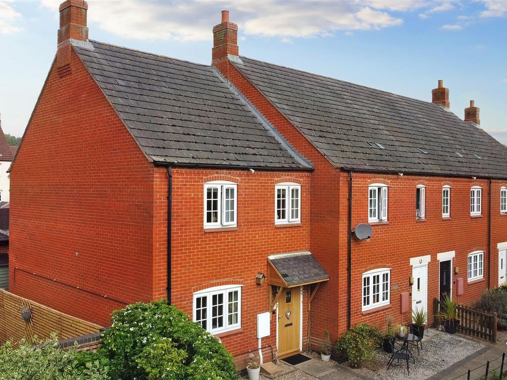 2 bed town house for sale in Long Close, Anstey, Leicester LE7, £