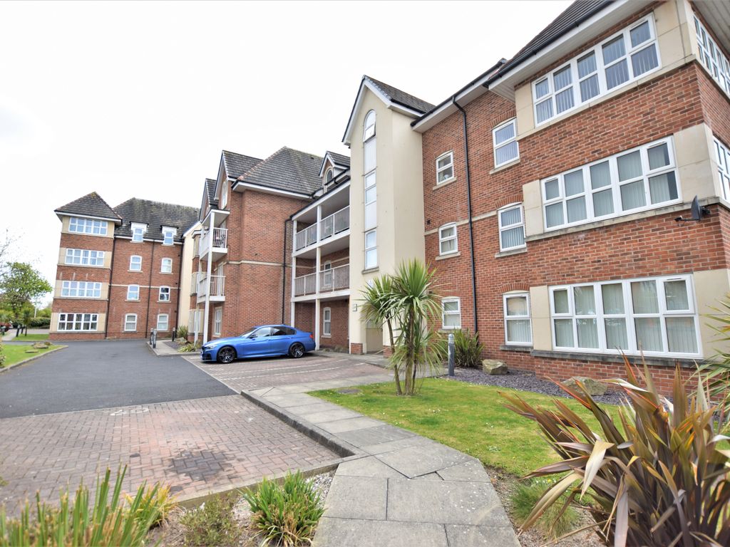 2 bed flat to rent in Whitegate Drive, Blackpool FY3 Zoopla