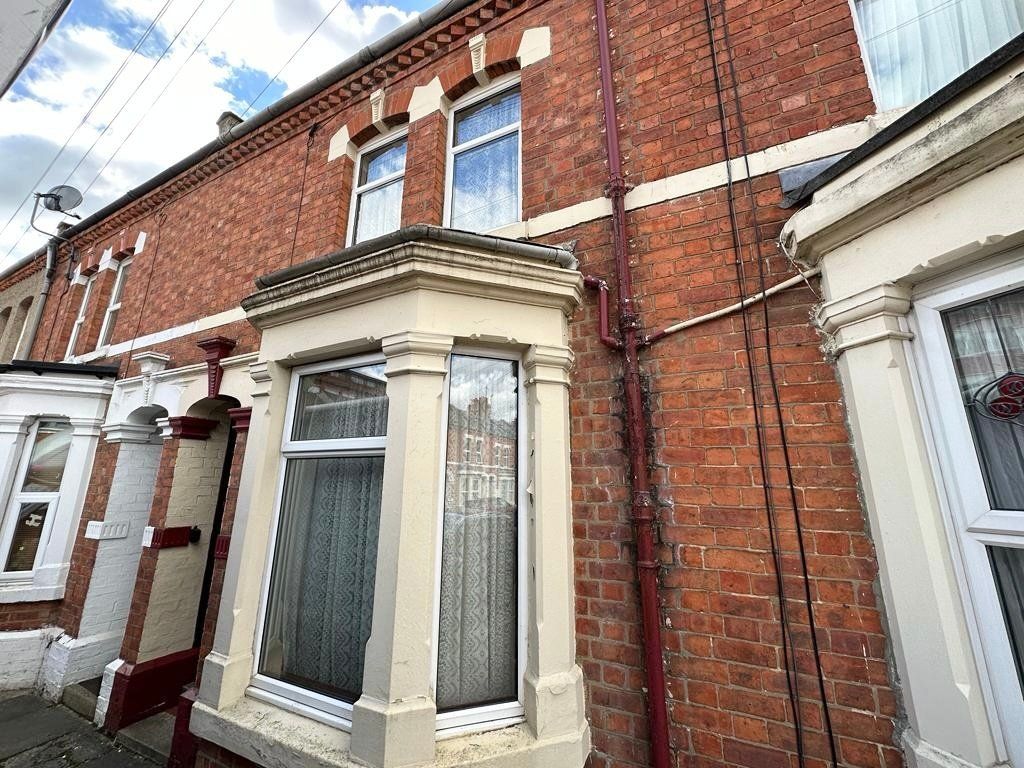 2 bed terraced house for sale in Perry Street, Abington NN1 Zoopla