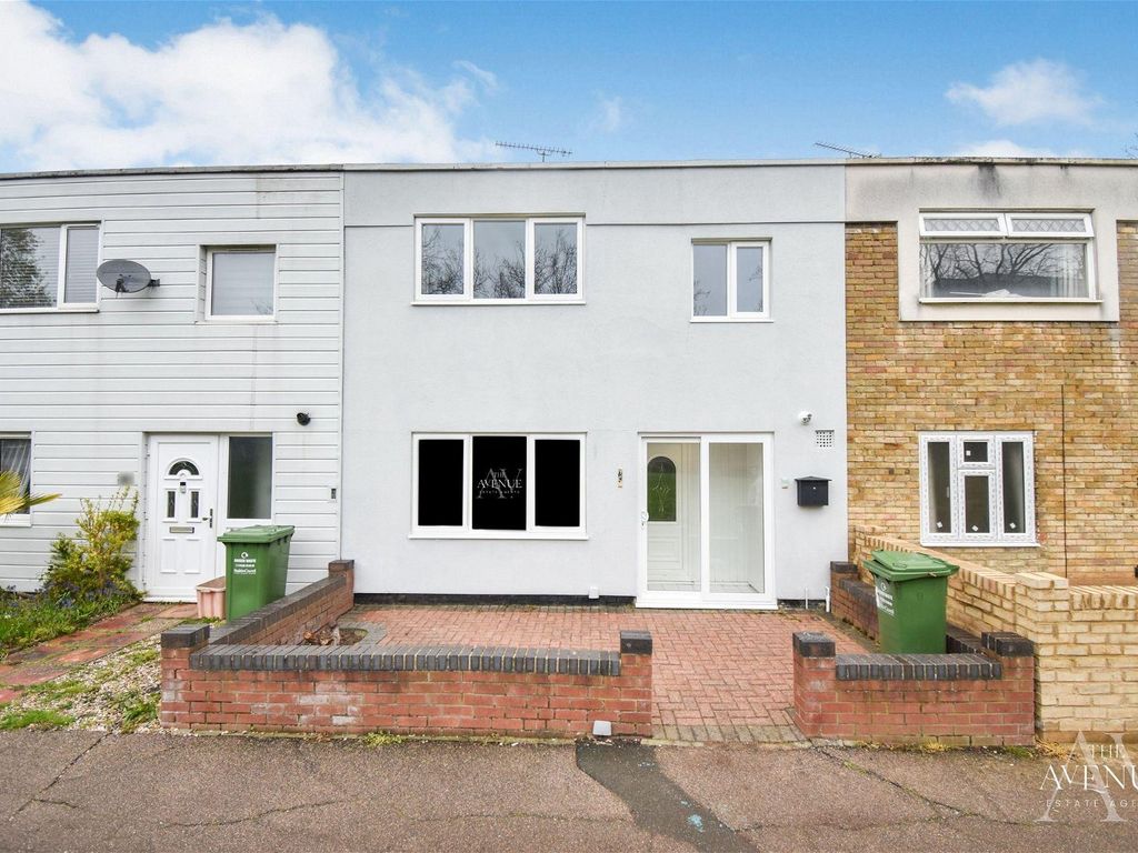 3 bed terraced house for sale in The Gore, Basildon SS14 Zoopla
