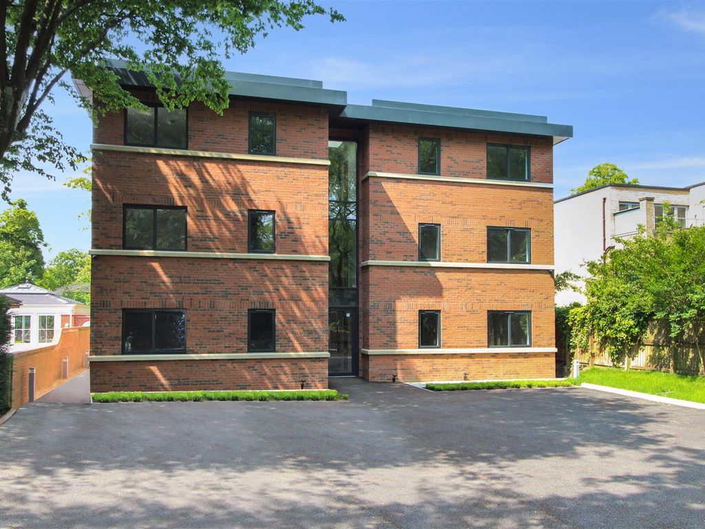 New home, 3 bed flat for sale in Ethan House, Upper Park Road, Salford