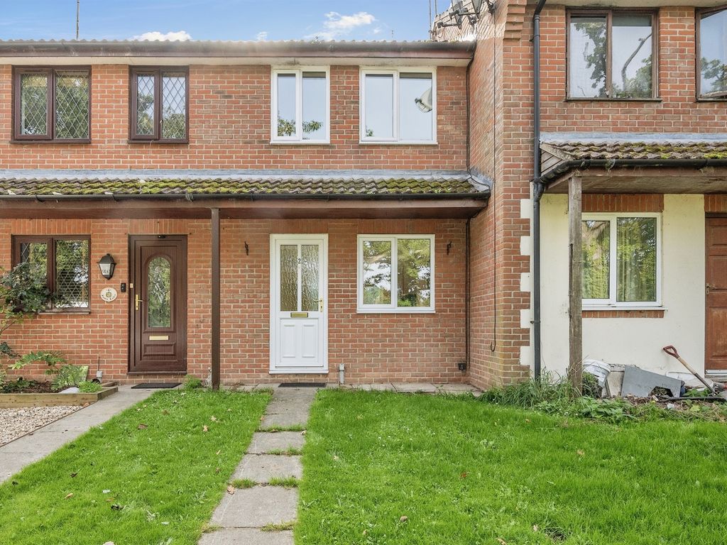 2 bed terraced house for sale in Meadow View Terrace, Marsham, Norwich