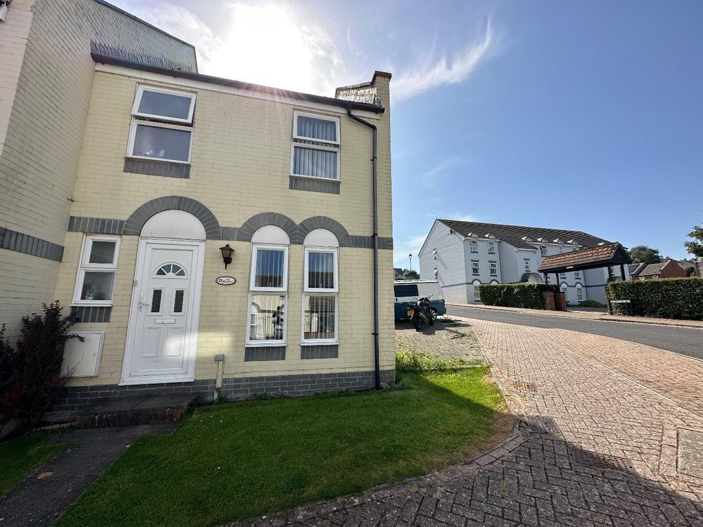3 bed semidetached house for sale in The Maltings, Weymouth DT4, £