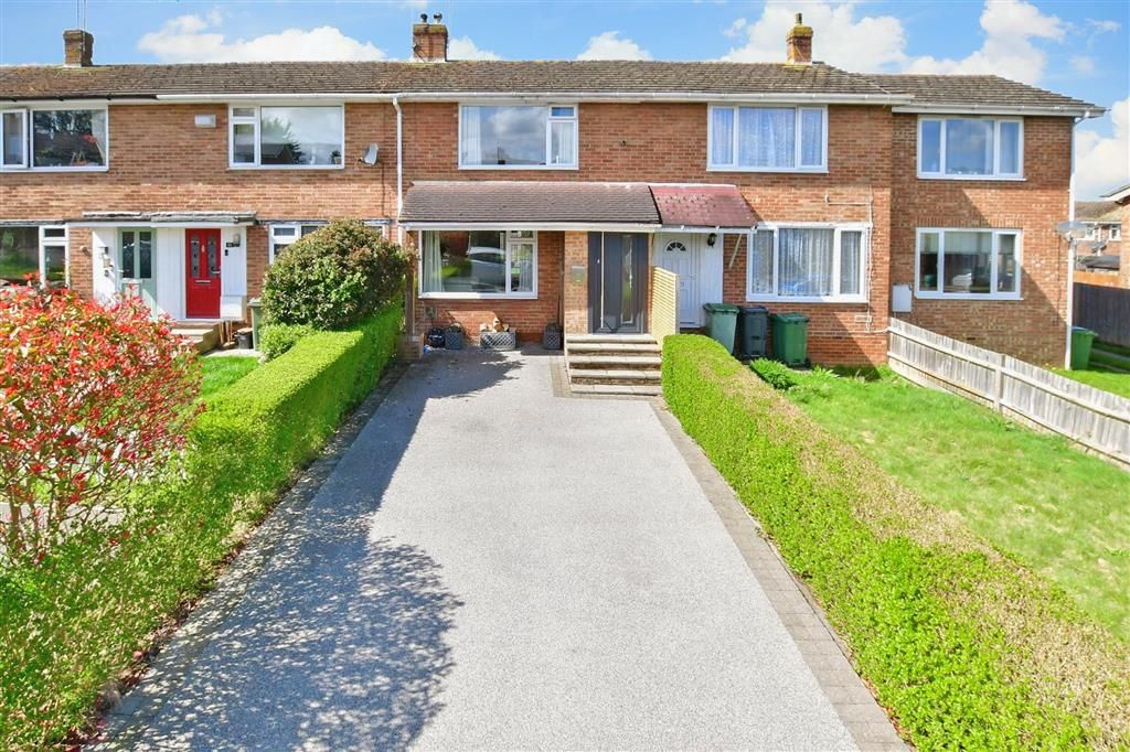 2 bed terraced house for sale in Jaggard Way, Staplehurst, Tonbridge