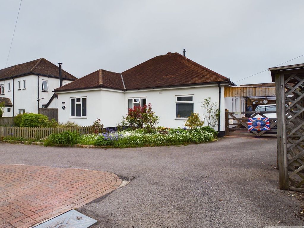 3 bed detached bungalow for sale in Mile End Road, Newton Abbot TQ12
