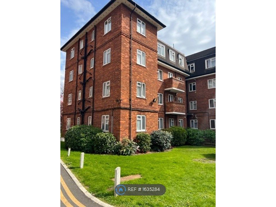 2 bed flat to rent in North End Road, Wembley HA9 Zoopla