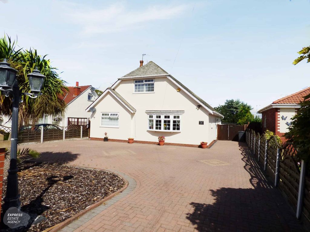 4 bed detached bungalow for sale in New Cut Lane, Southport PR8 Zoopla