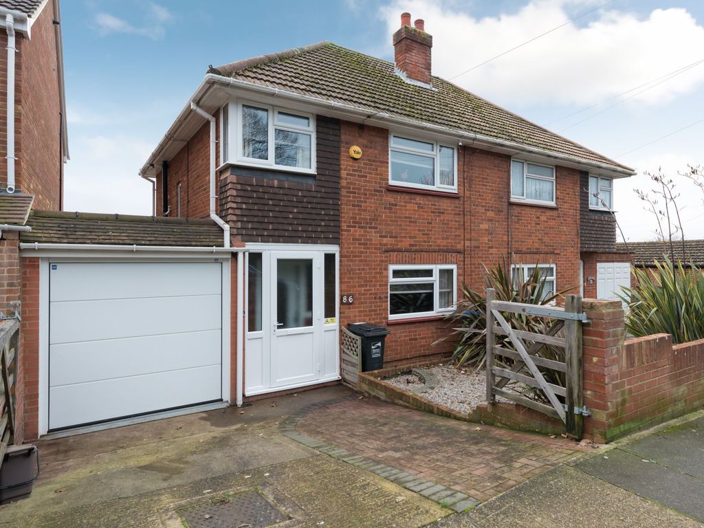 3 bed semidetached house for sale in Cecilia Road, Ramsgate CT11, £
