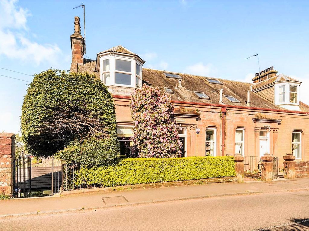 4 bed semidetached house for sale in Castlebank, Glencaple Road