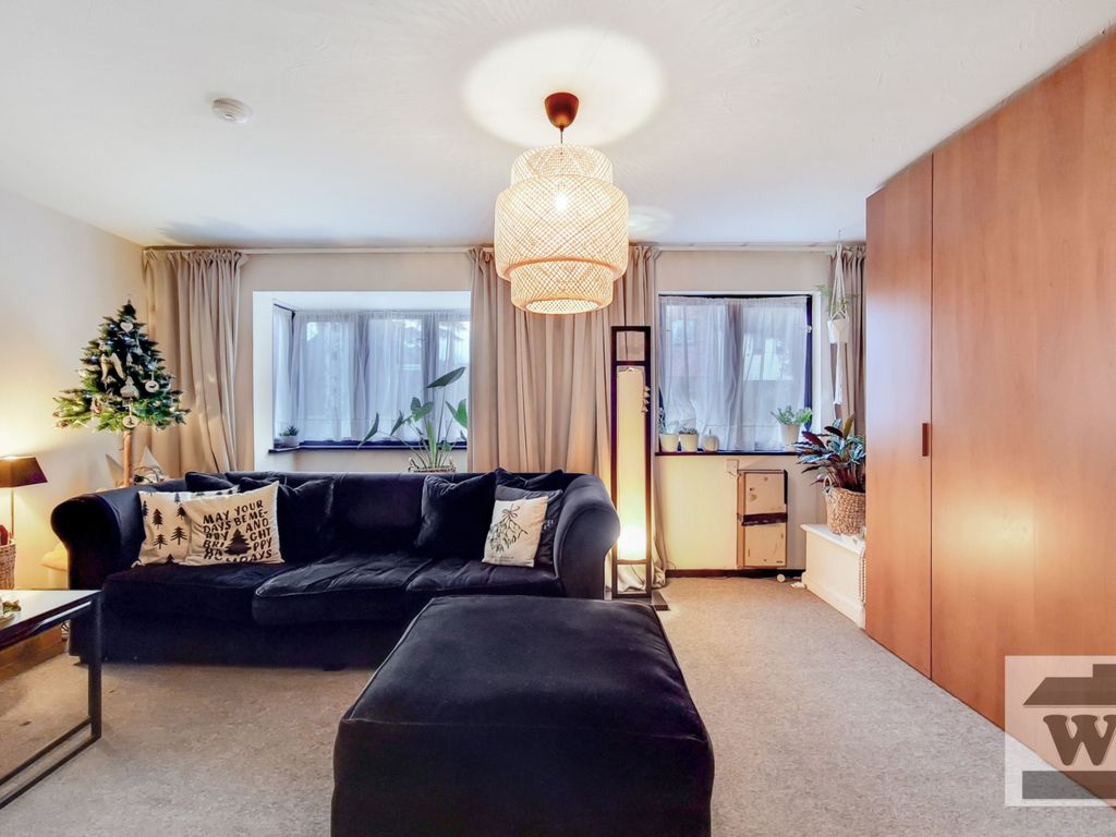 Crowntree Close, Isleworth TW7  