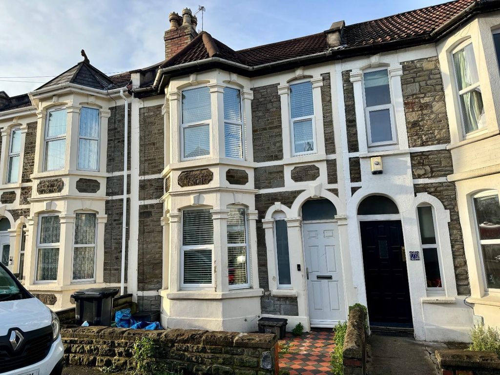 2 bed terraced house to rent in Morse Road, Redfield, Bristol BS5, £