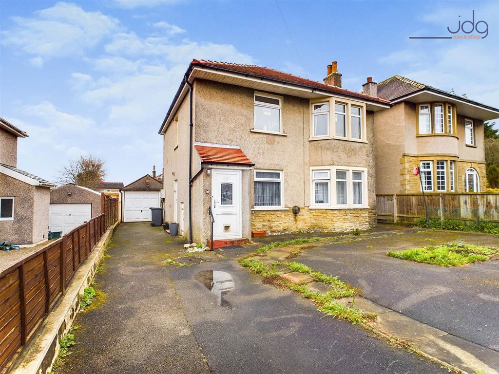 2 bed flat for sale in Hillmount Avenue, Heysham, Morecambe LA3 Zoopla