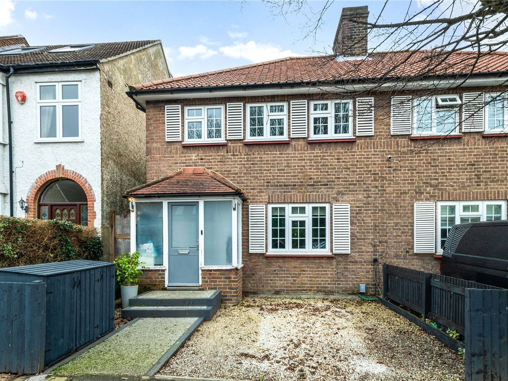 3 bed semidetached house for sale in Fairfield Road, Bromley BR1, £