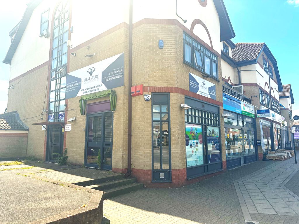Retail premises to let in Green Lane, Ilford IG1, £20,000 pa Zoopla
