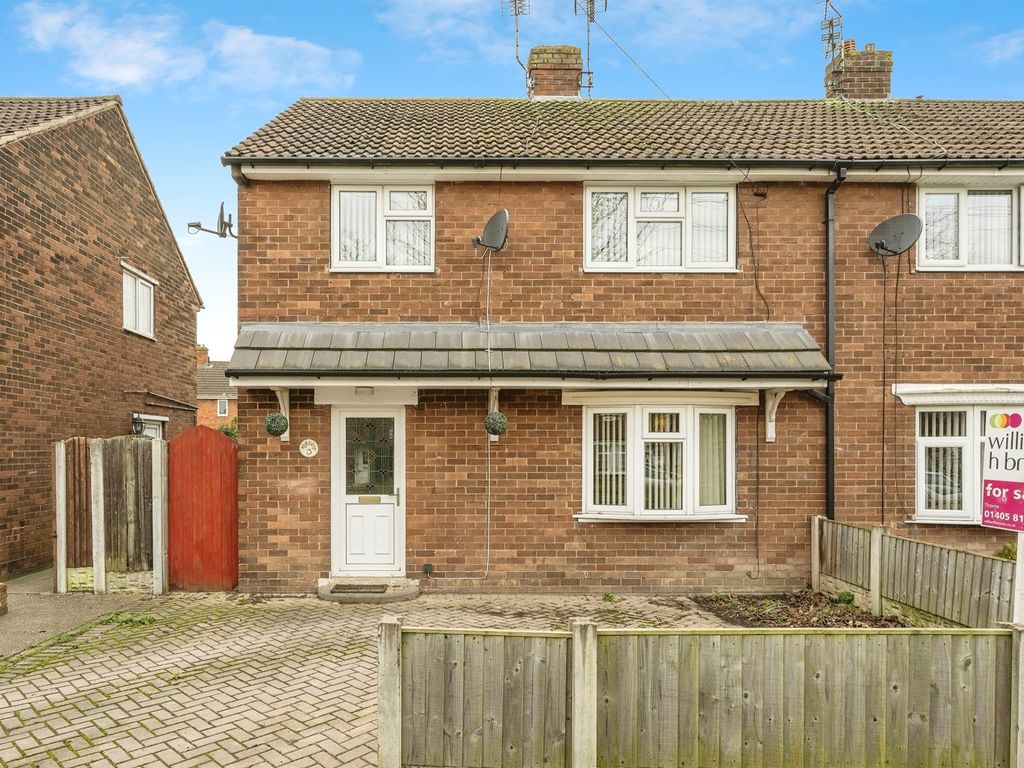 3 bed semidetached house for sale in Warren Road, Thorne, Doncaster
