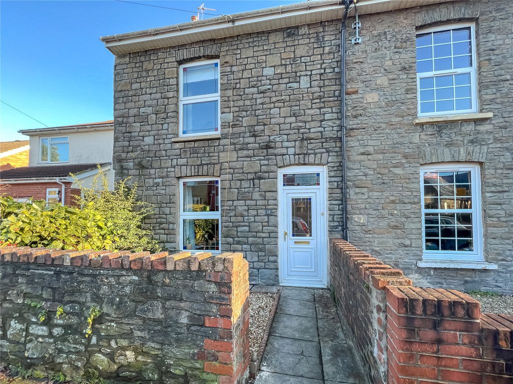 2 bed end terrace house for sale in Kennard Road, Kingswood, Bristol