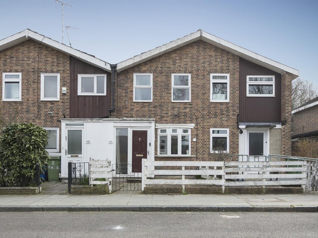 2 bed terraced house for sale in Daniels Road, Nunhead SE15, £600,000