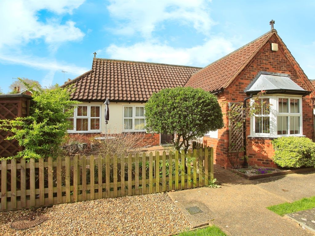 2 bed terraced bungalow for sale in Barn Close, Werrington
