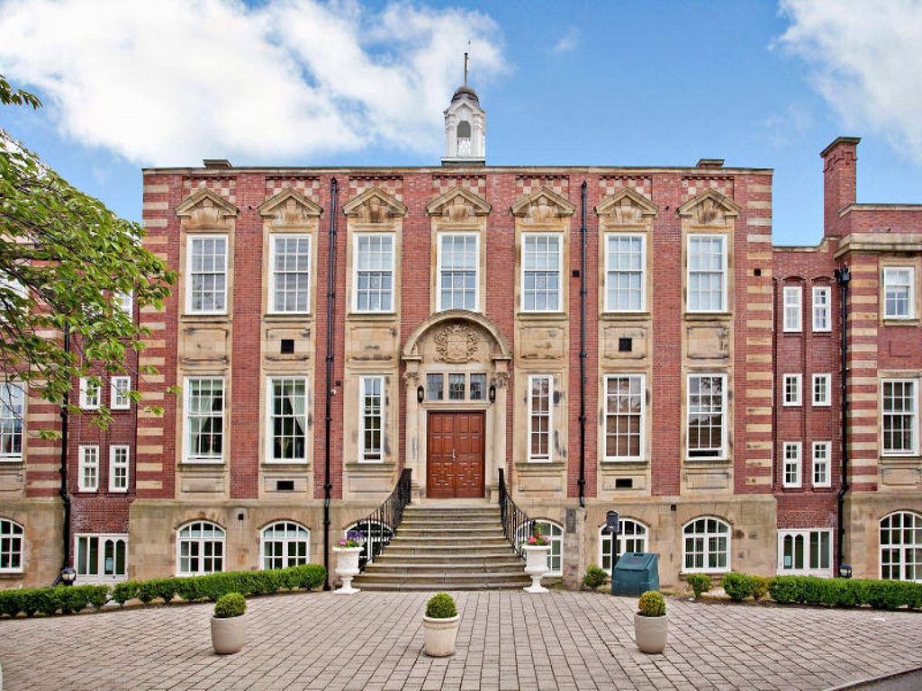 1 bed flat for sale in Huddersfield Road, Barnsley, South Yorkshire S75