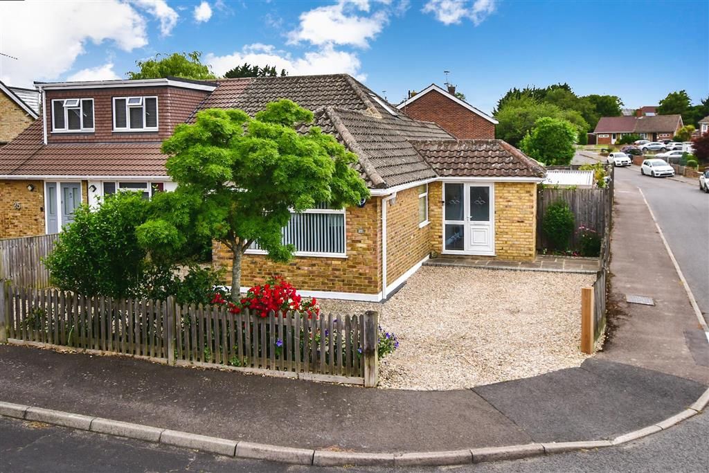 4 bed semidetached bungalow for sale in Neal Road, West Kingsdown