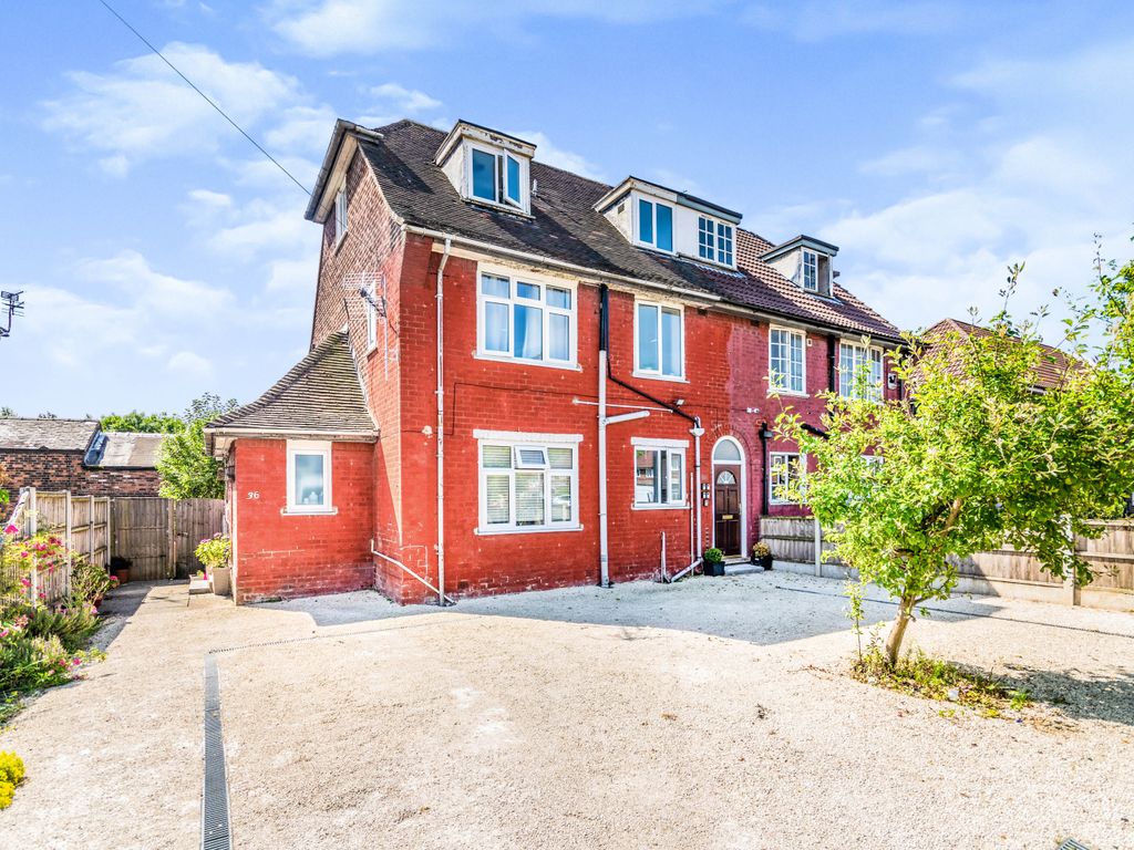 Elsham Gardens, Manchester M18  