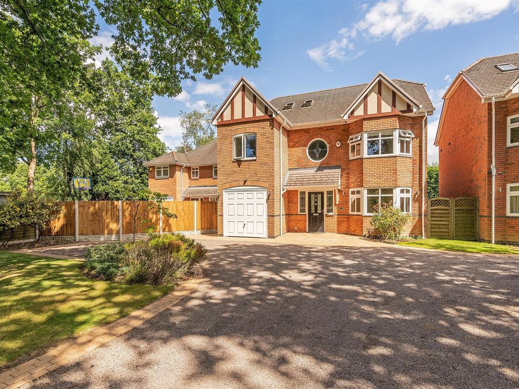 5 bed detached house for sale in St. Bernards Road, Solihull B92 Zoopla 5 bed detached house for sale in St. Bernards Road, Solihull B92 Zoopla