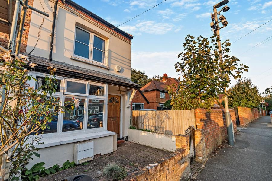 2 bed semidetached house to rent in Park Lane, Harefield, Uxbridge UB9