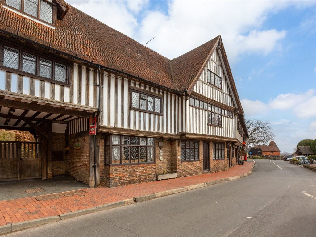 2 bed terraced house to rent in Old Palace, High Street, Brenchley