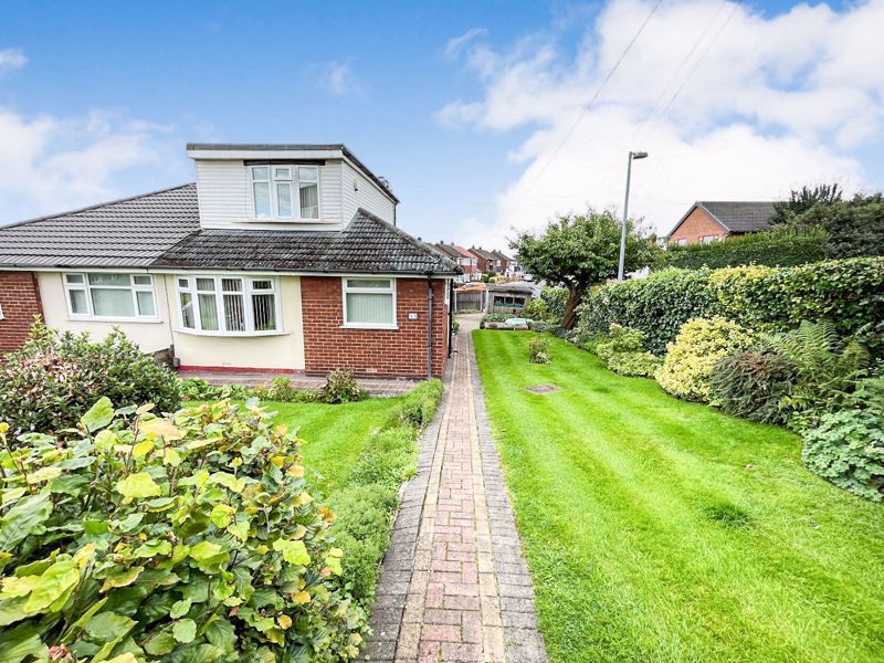 3 bed bungalow for sale in Lawefield Crescent, Clifton, Swinton