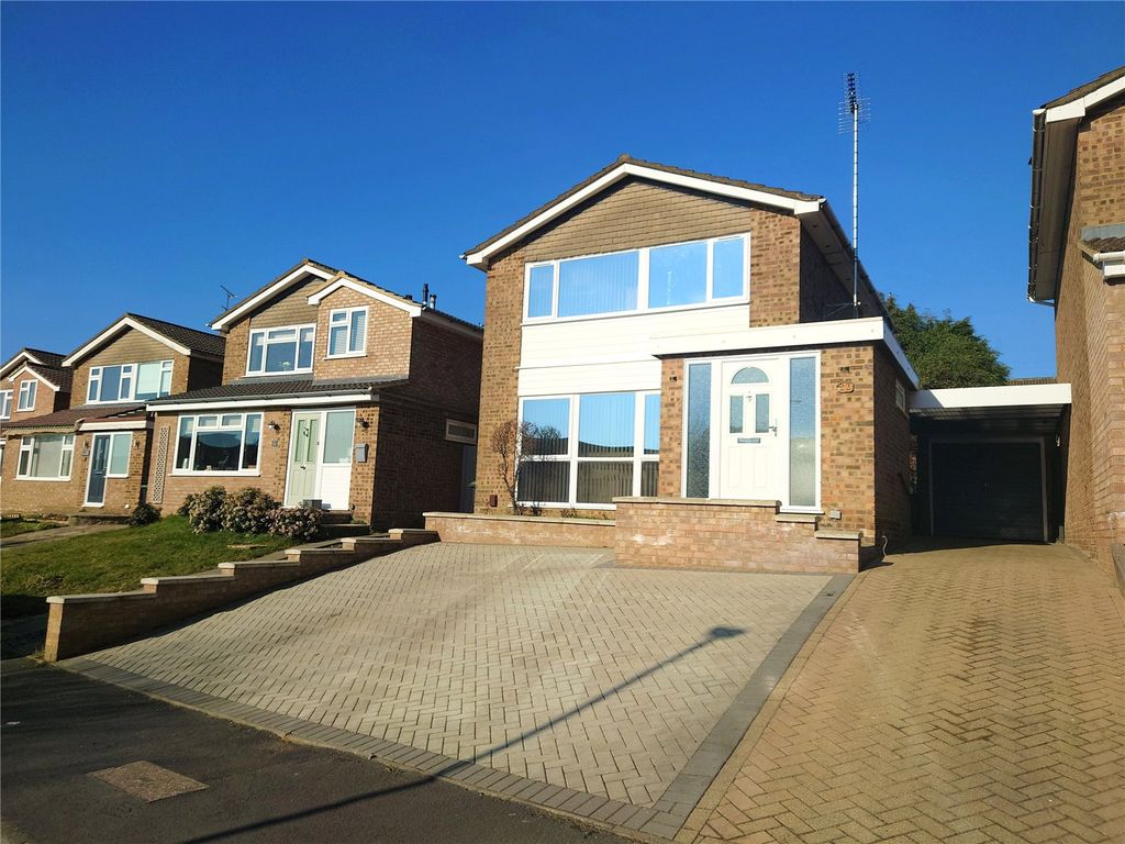 3 bed detached house for sale in Way, Rickmansworth