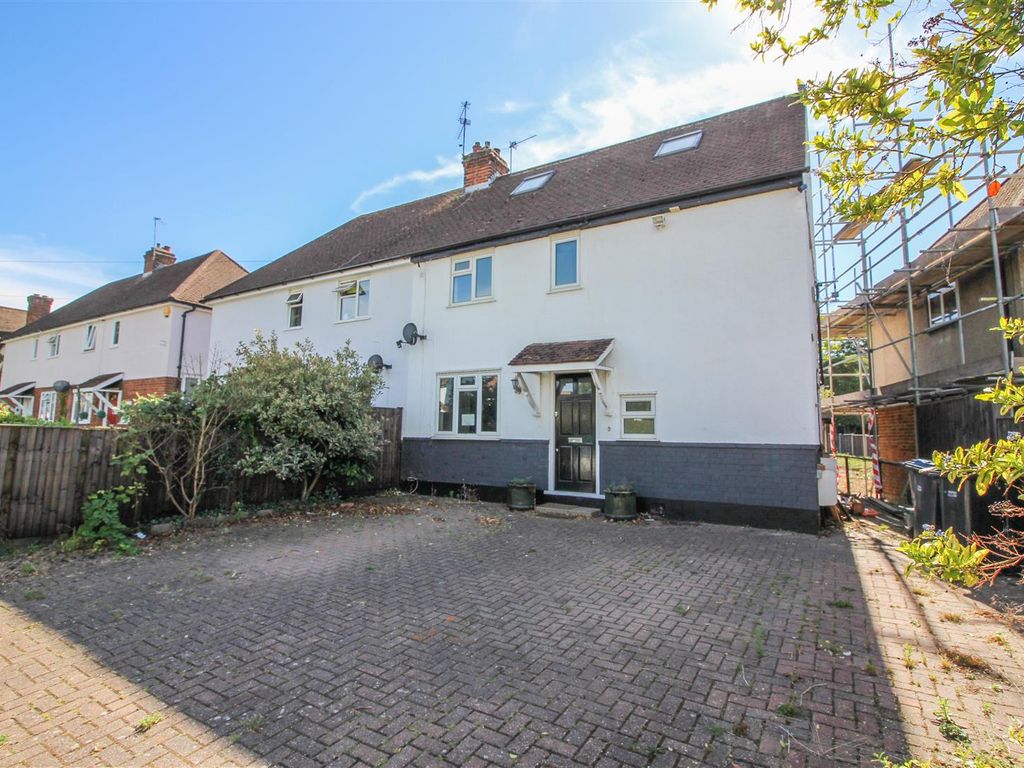 4 bed semidetached house to rent in Manor Road, Harlow CM17 Zoopla