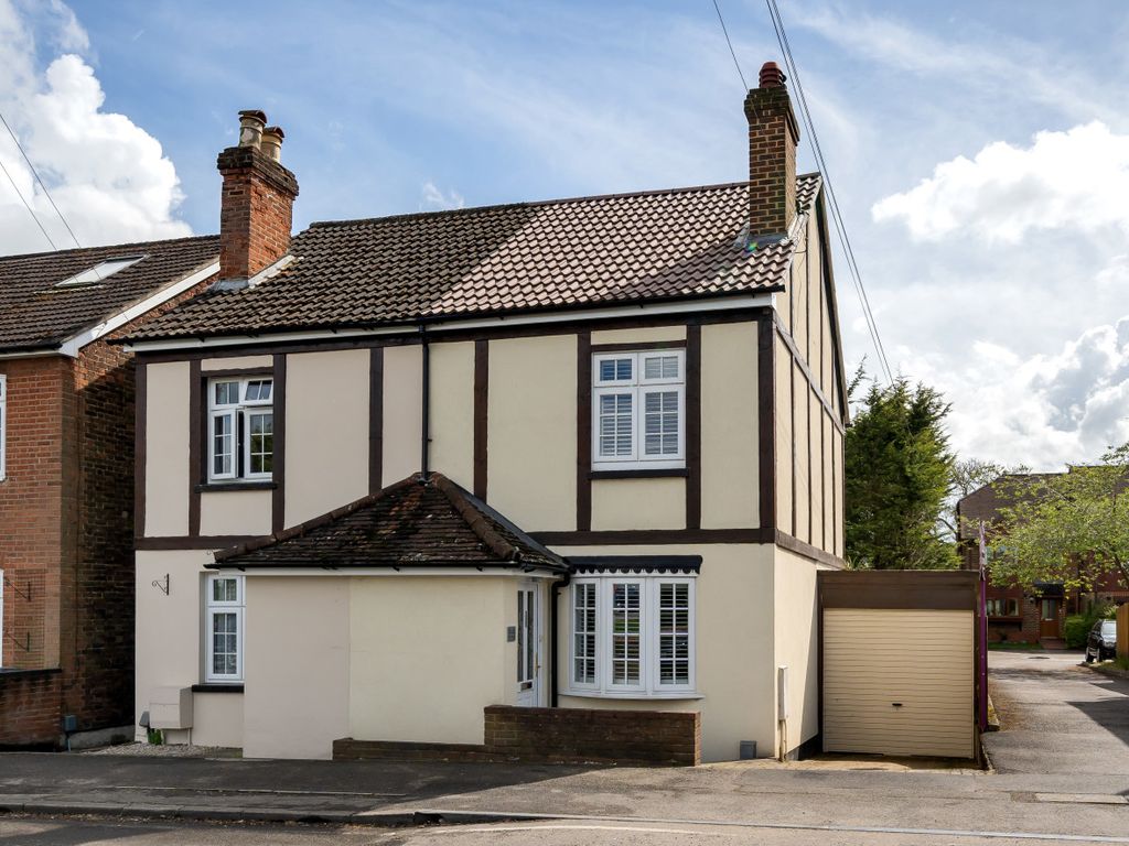 2 bed semidetached house for sale in Stoughton Road, Guildford, Surrey