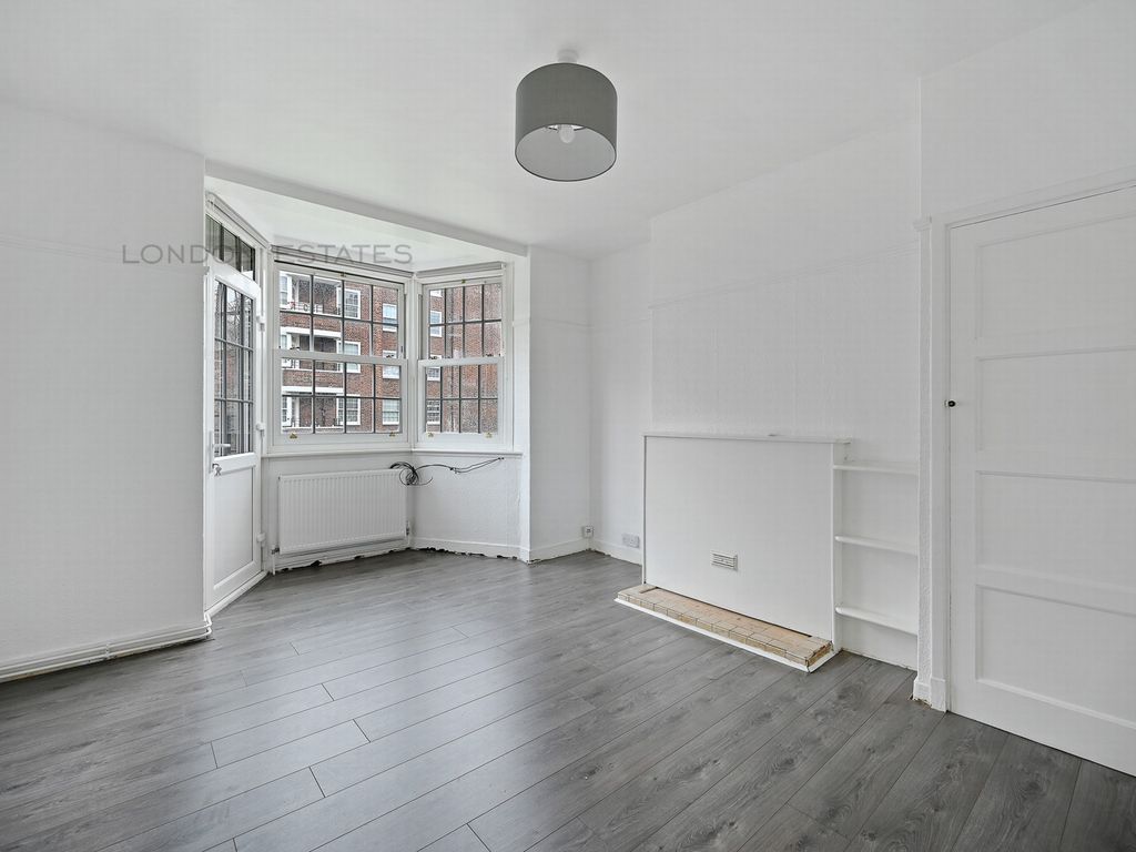 4 bed flat to rent in Flora Gardens, Hammersmith W6 Zoopla