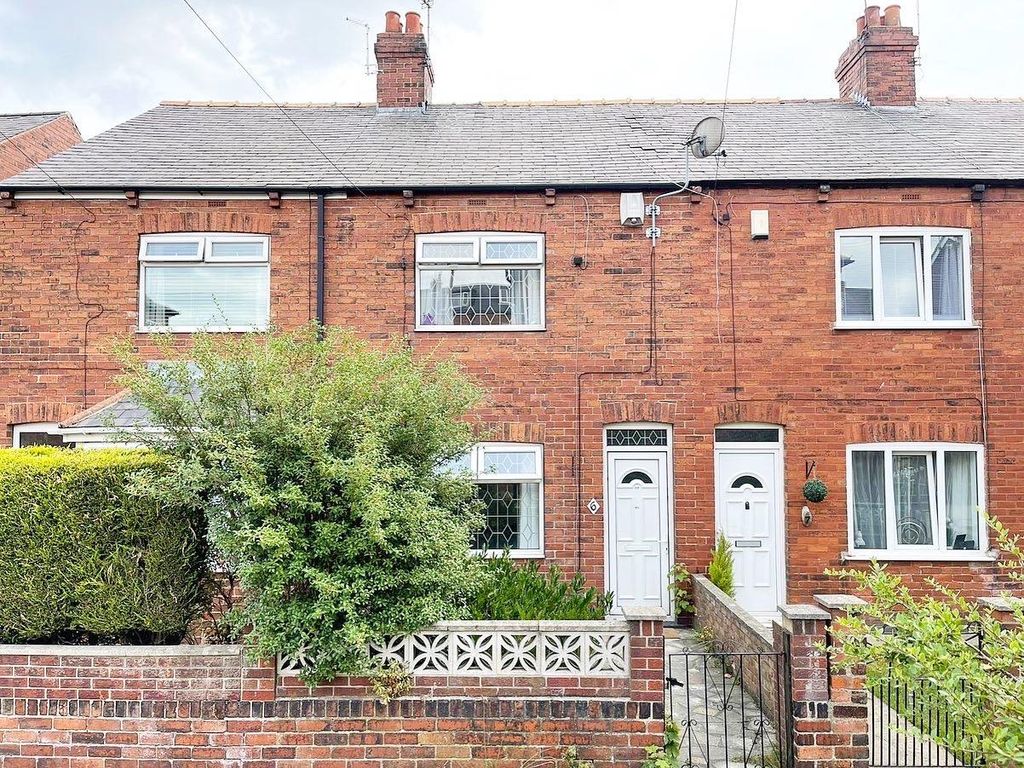 2 bed terraced house for sale in Crown Avenue, Barnsley S70 Zoopla