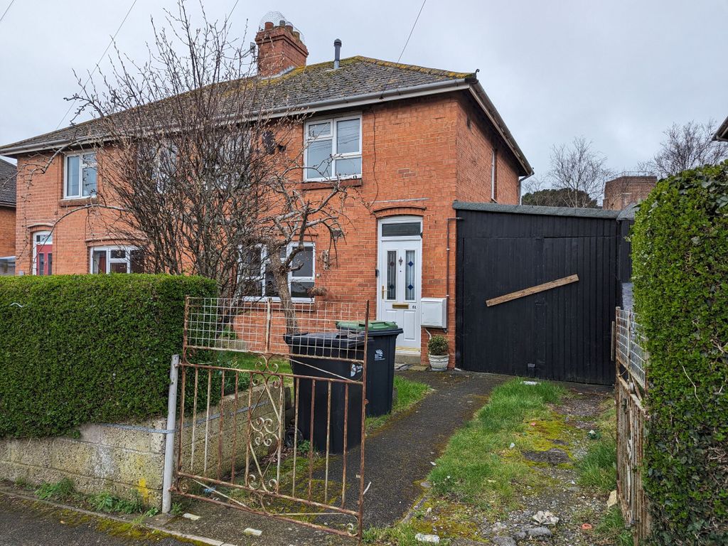 3 bed semidetached house for sale in Shirecroft Road, Weymouth DT4, £