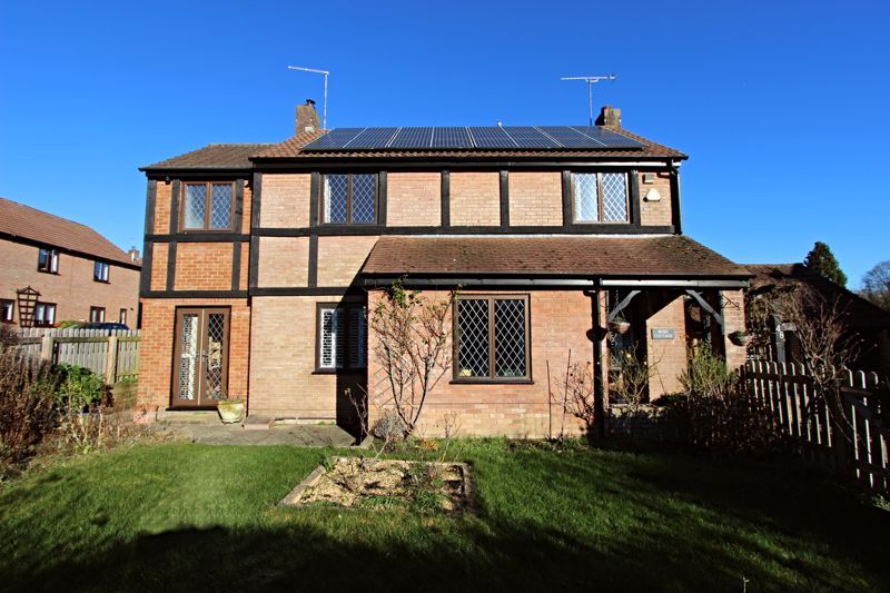 4 bed detached house for sale in Saxon Way, Lychpit, Basingstoke RG24