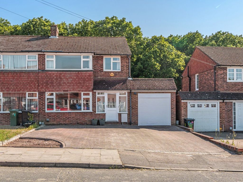 3 bed semidetached house for sale in Hollingworth Road, Petts Wood