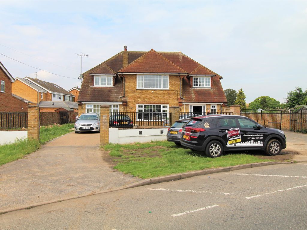 1 bed flat to rent in Town Lane, Stanwell, StainesUponThames TW19, £