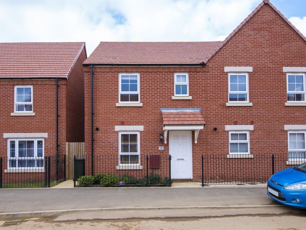 3 bed semidetached house to rent in Longford Park Road, Bodicote